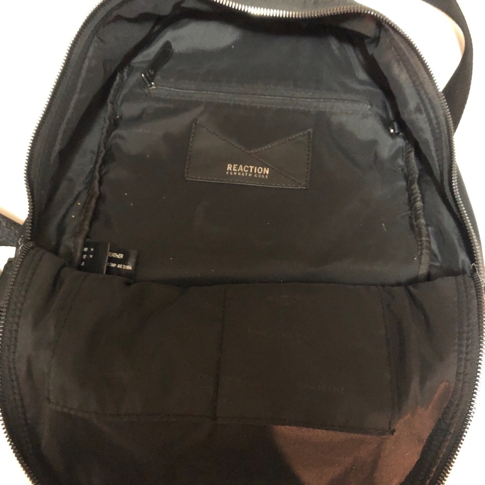 Kenneth Cole Reaction Black Backpack Authentic - Picture 8 of 12